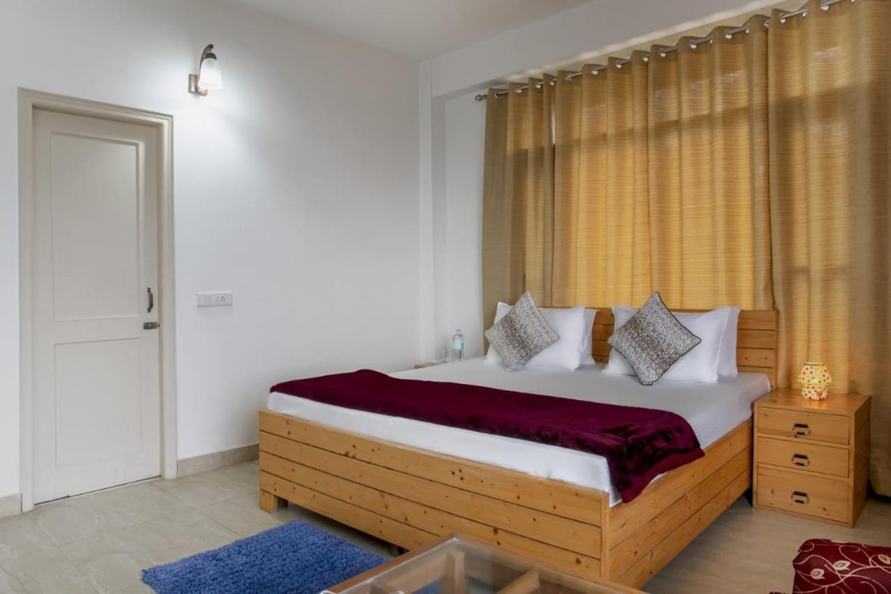 The Western Heights I Serviced Apartments I Pvt Balcony I Lift I Peacefull Area I Family Accomodation I Kasauli I By Exotic Stays Eksteriør bilde