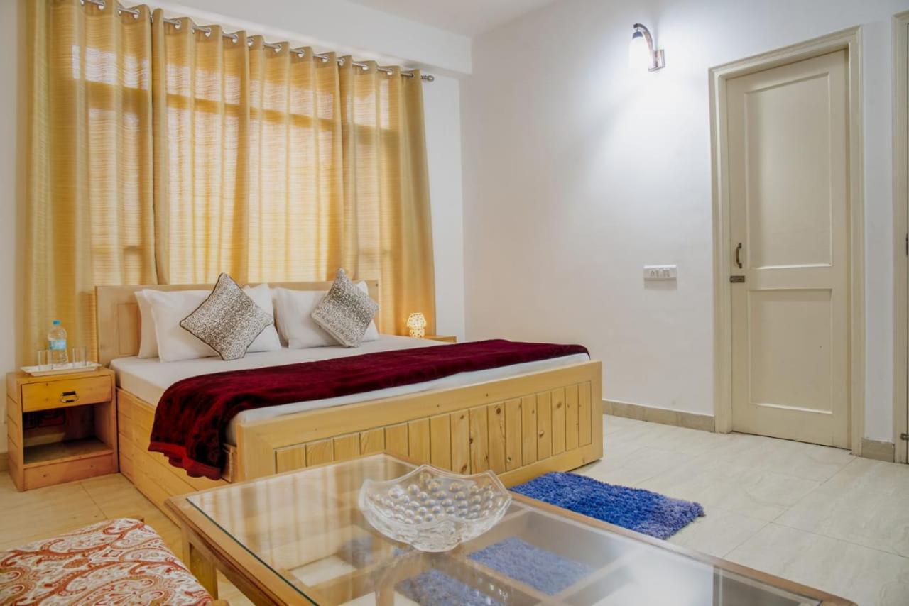 The Western Heights I Serviced Apartments I Pvt Balcony I Lift I Peacefull Area I Family Accomodation I Kasauli I By Exotic Stays Eksteriør bilde