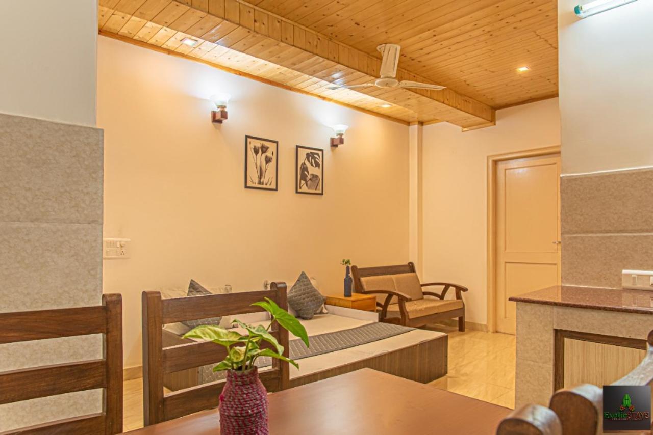 The Western Heights I Serviced Apartments I Pvt Balcony I Lift I Peacefull Area I Family Accomodation I Kasauli I By Exotic Stays Eksteriør bilde